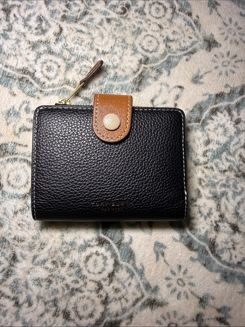 Tory Burch Colorblock Bi-food Wallet